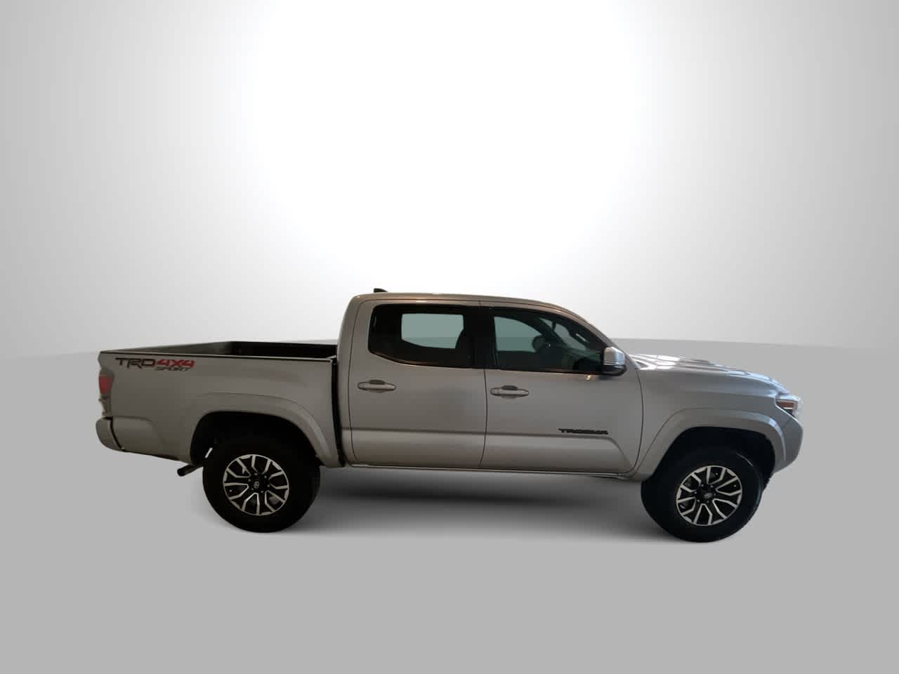 Thumbnail: 2021 Toyota Tacoma - 9