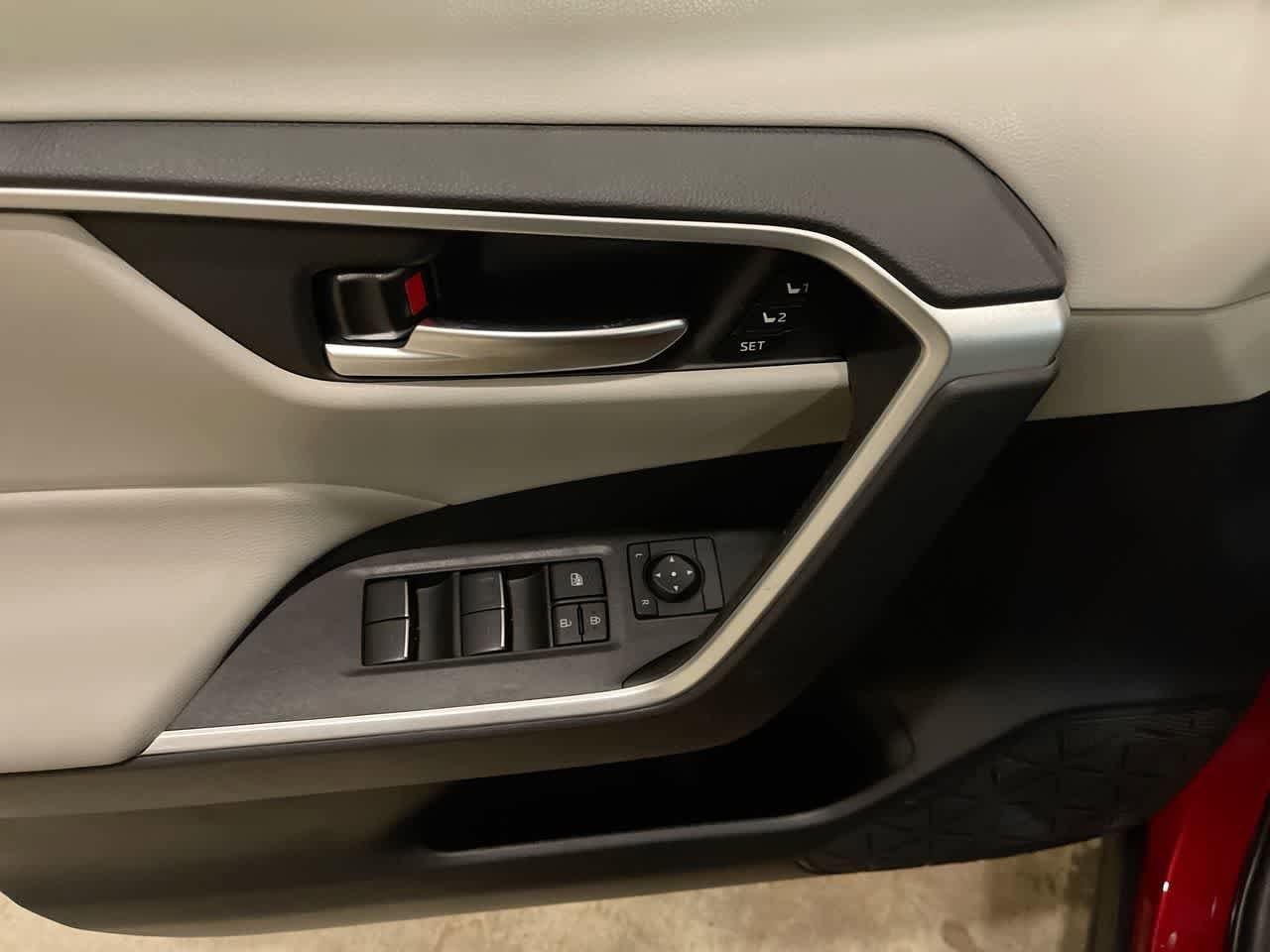 Thumbnail: 2025 Toyota RAV4 - 13