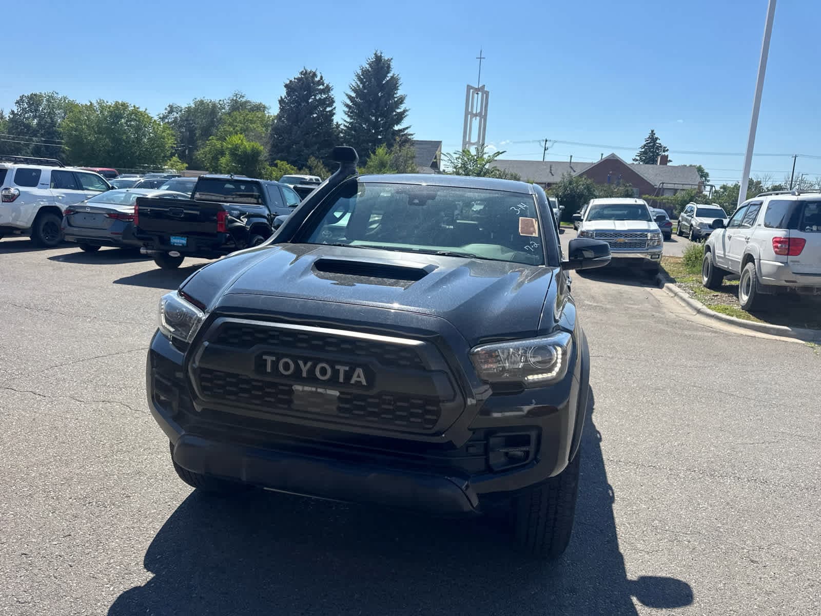 Thumbnail: 2019 Toyota Tacoma - 4