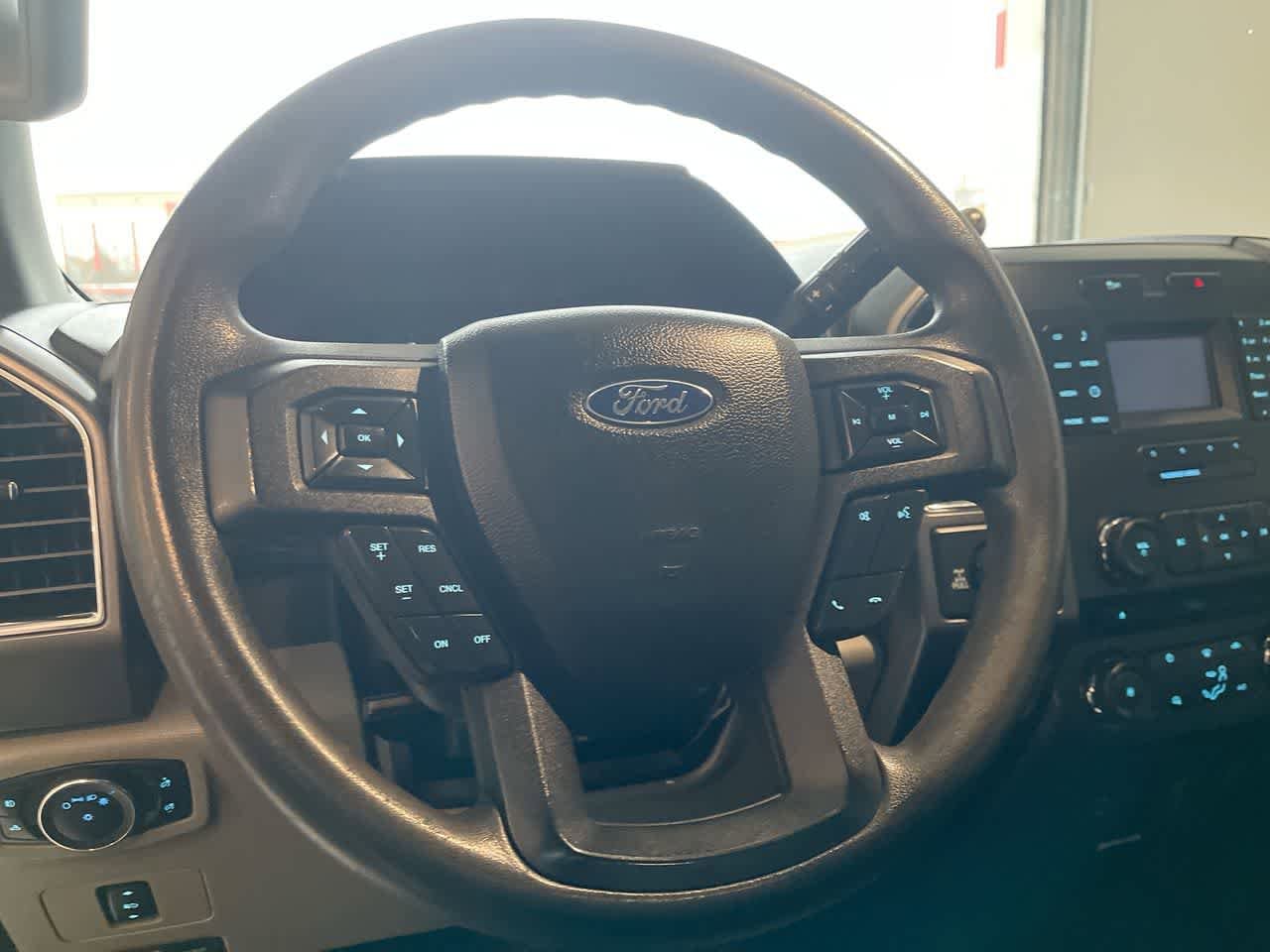 Thumbnail: 2017 Ford Econoline - 14