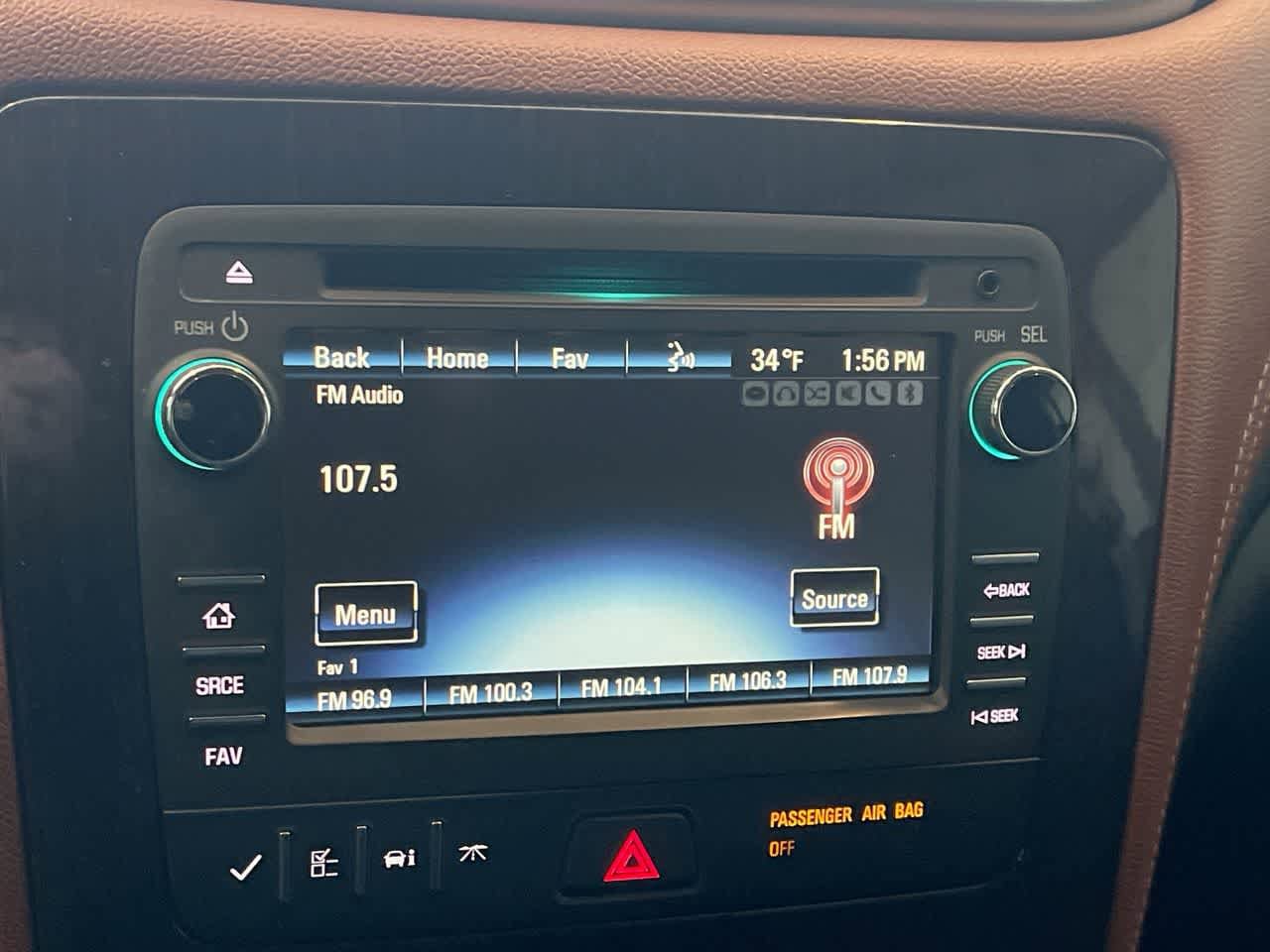 Thumbnail: 2015 Chevrolet Traverse - 16