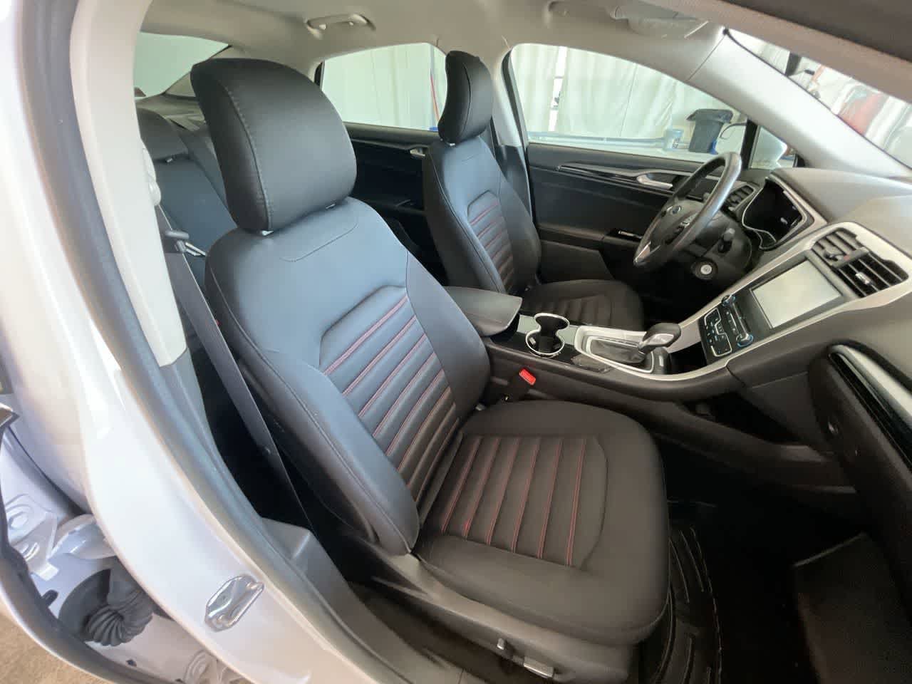 Thumbnail: 2016 Ford Fusion - 24