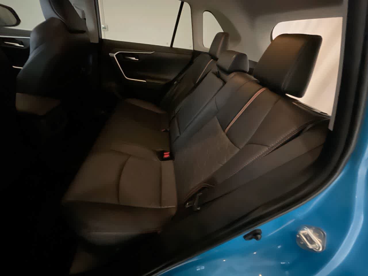 Thumbnail: 2019 Toyota RAV4 - 23