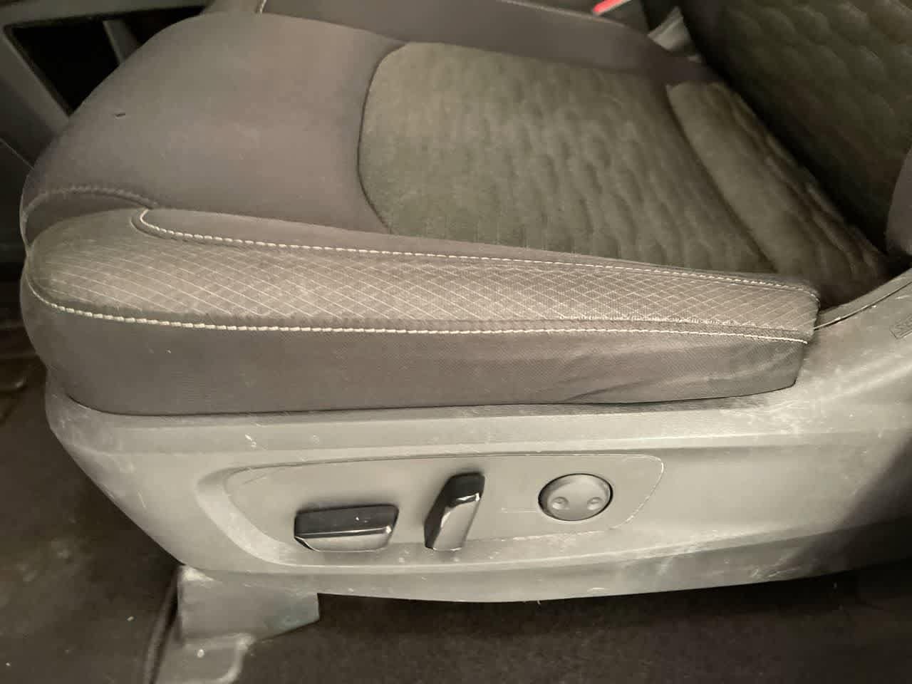 Thumbnail: 2022 Nissan Pathfinder - 12