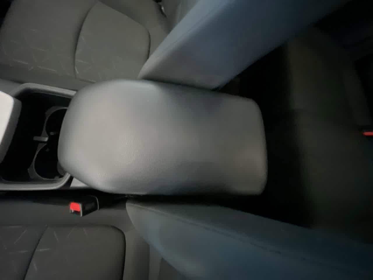 Thumbnail: 2024 Toyota RAV4 - 21