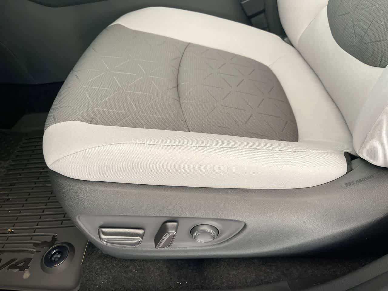 Thumbnail: 2025 Toyota RAV4 - 12