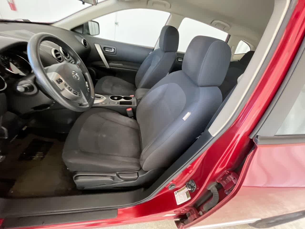 Thumbnail: 2014 Nissan Rogue - 11