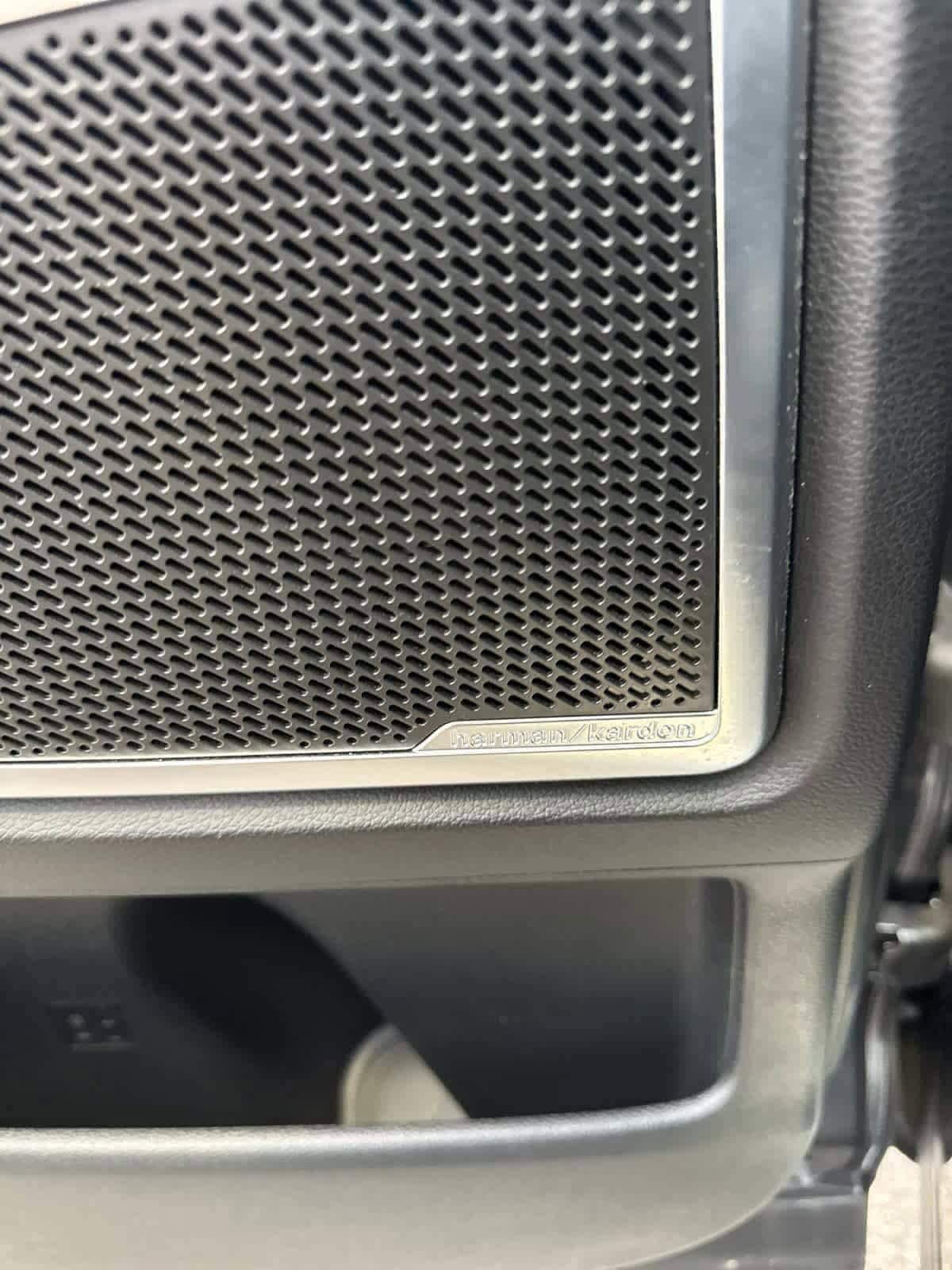 Thumbnail: 2023 Kia Telluride - 35