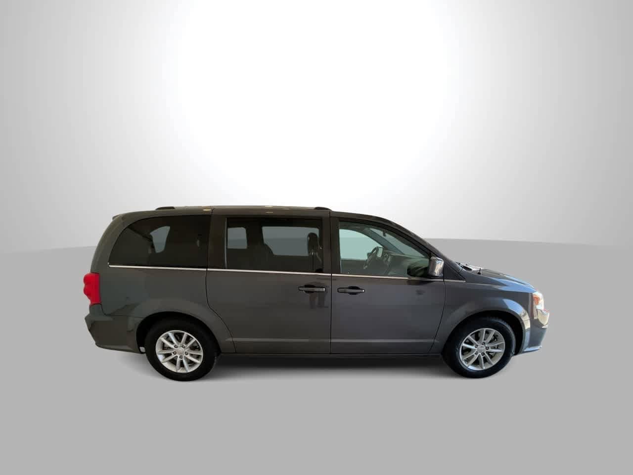 Thumbnail: 2019 Dodge Grand Caravan - 9