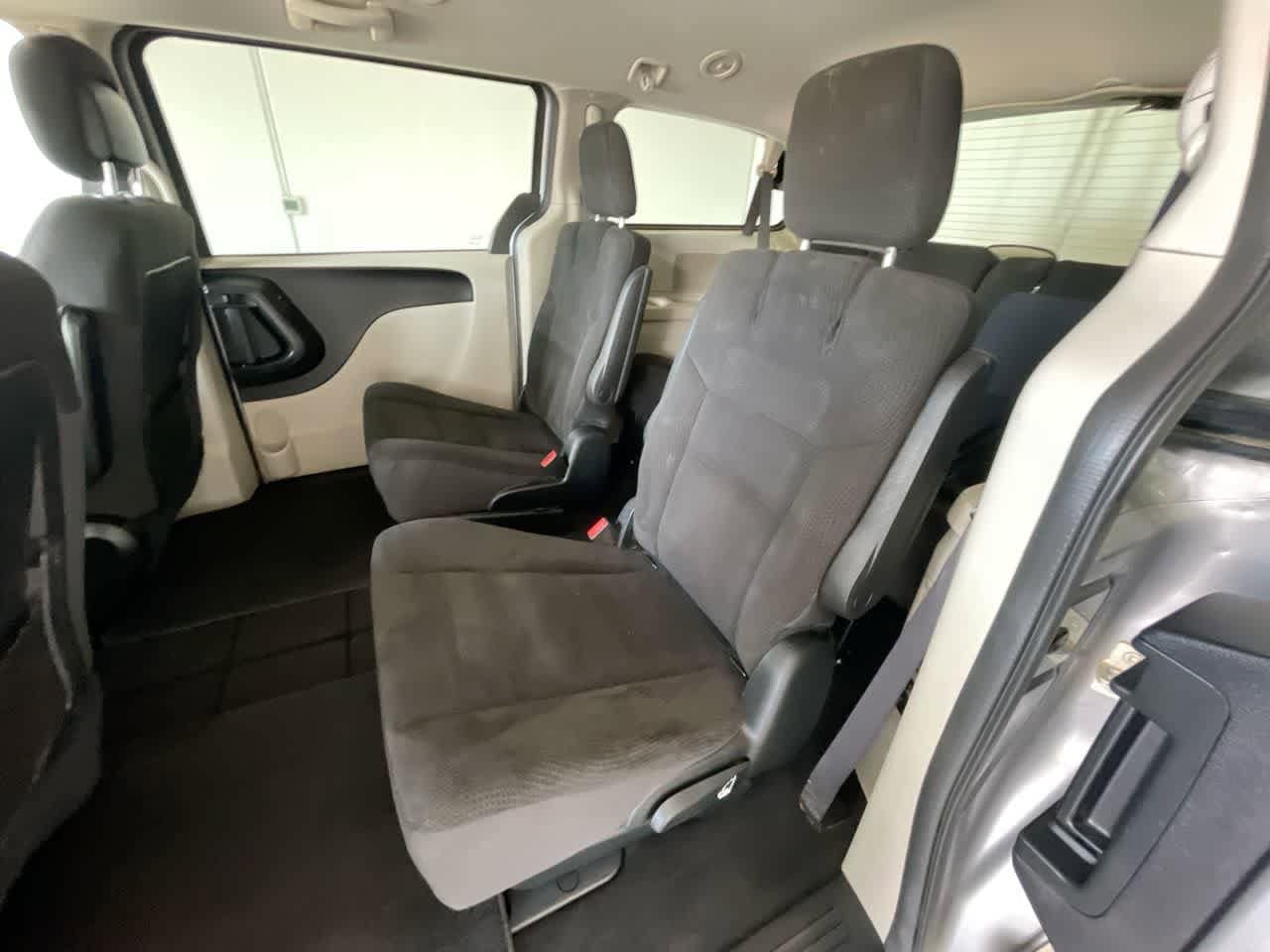Thumbnail: 2017 Dodge Grand Caravan - 20