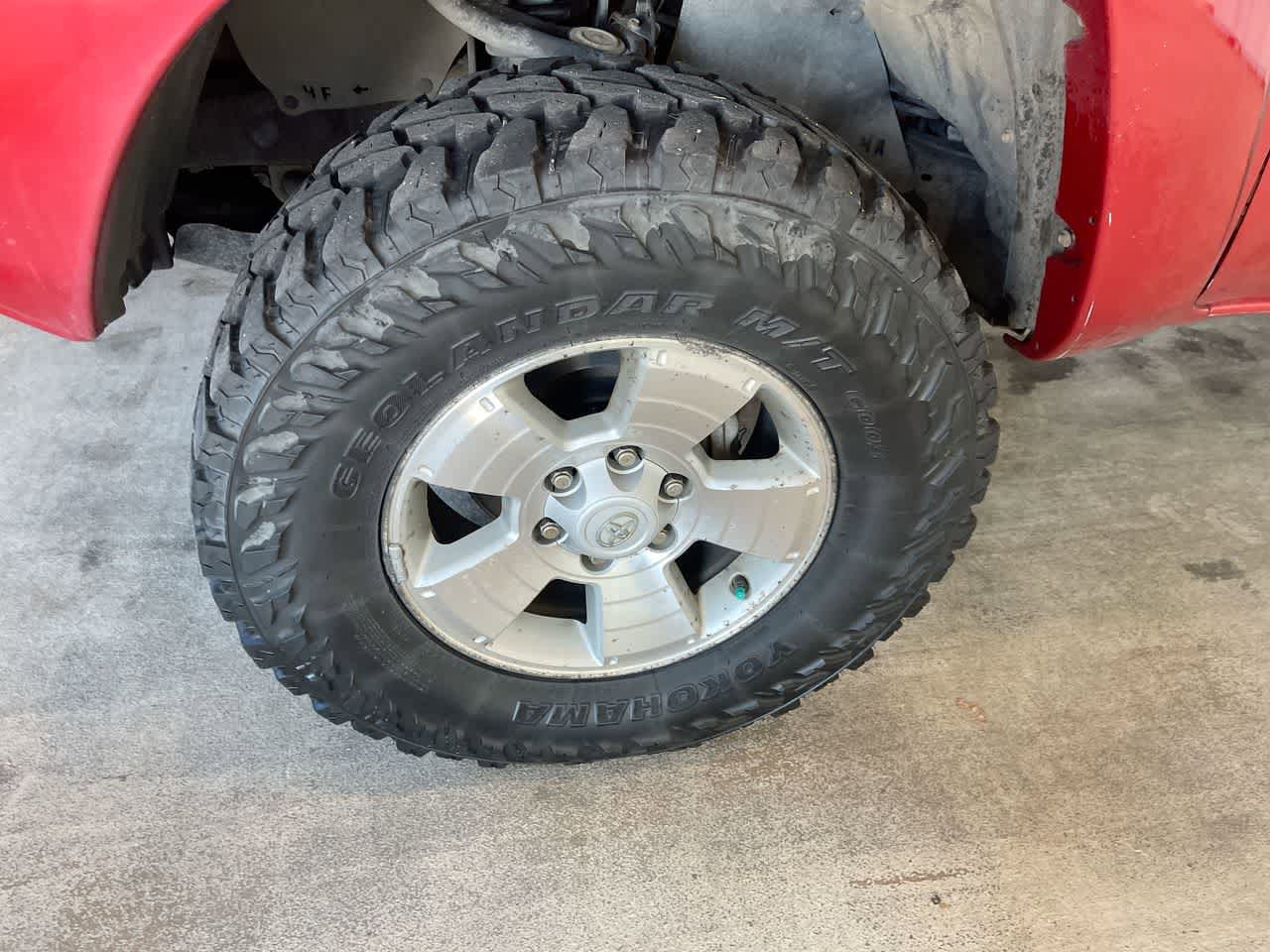 Thumbnail: 2014 Toyota Tacoma - 10