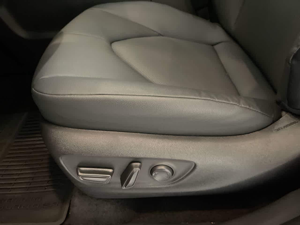 Thumbnail: 2025 Toyota Grand Highlander - 12