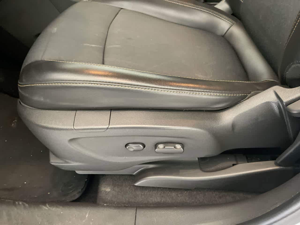 Thumbnail: 2018 Chevrolet Trax - 12