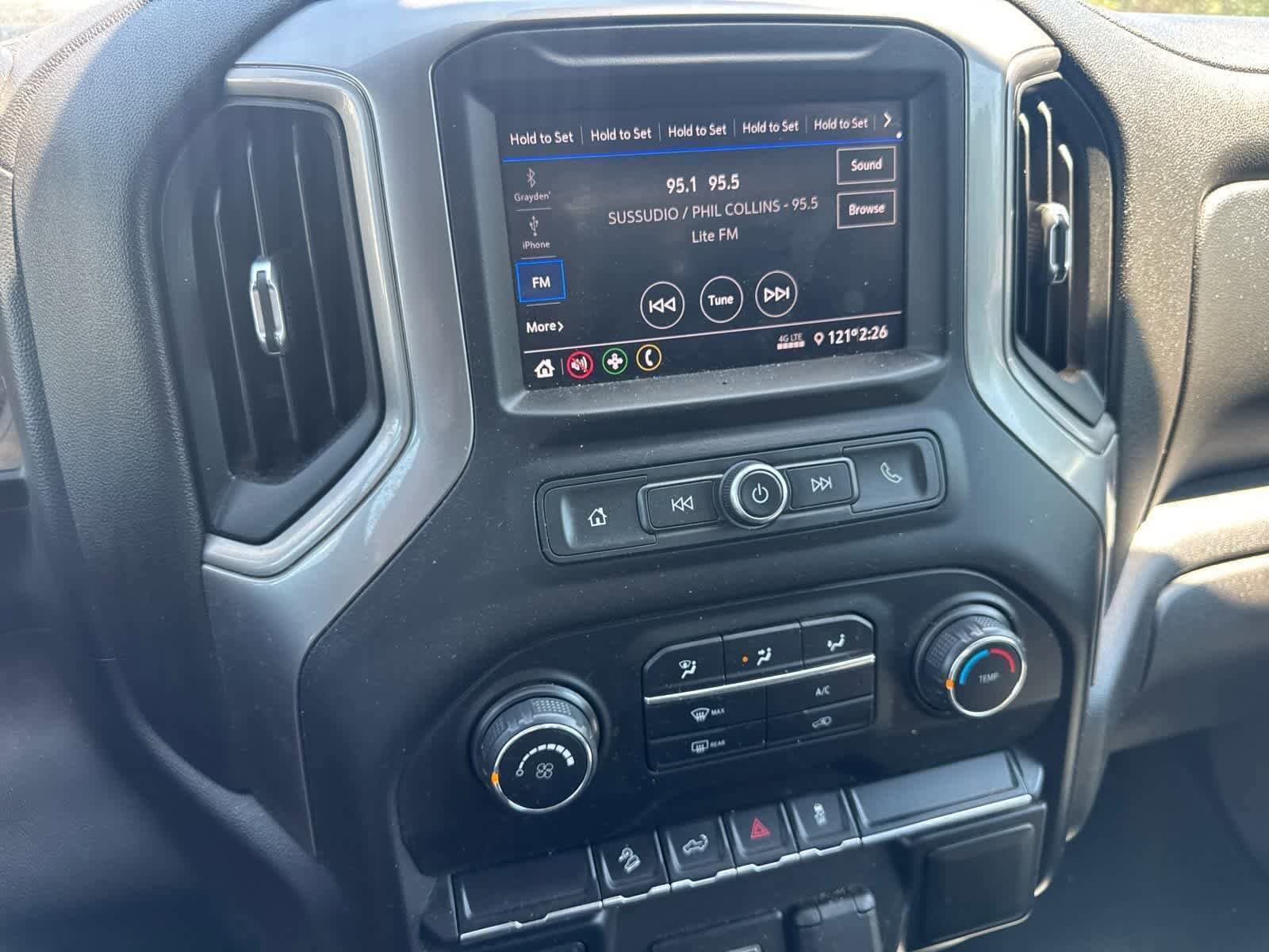 Thumbnail: 2021 Chevrolet Silverado 1500 - 24