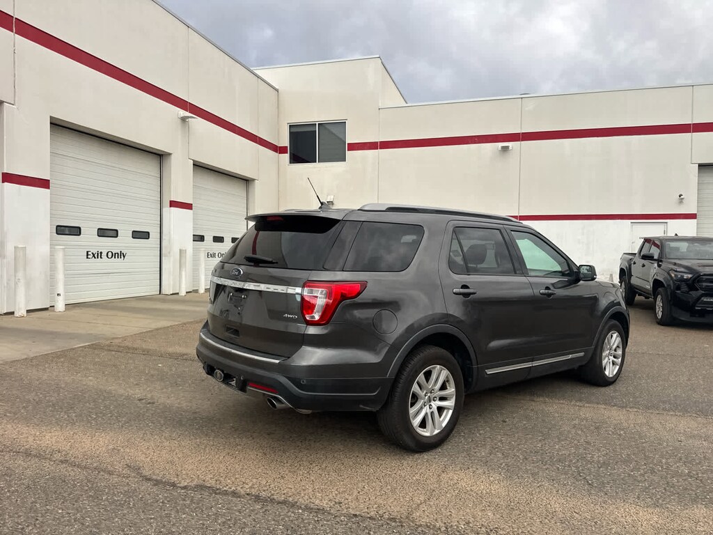 Used 2018 Ford Explorer XLT Sport Utility