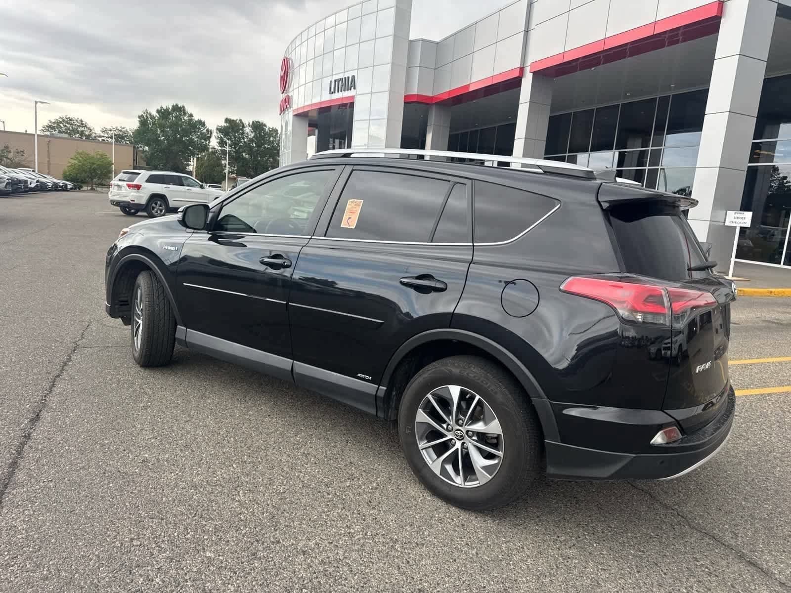 Thumbnail: 2016 Toyota RAV4 - 25