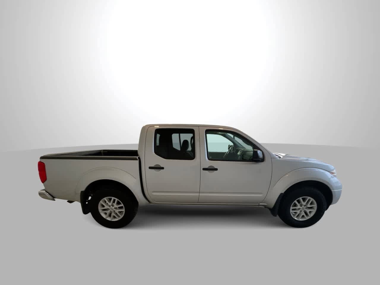 Thumbnail: 2017 Nissan Frontier - 9