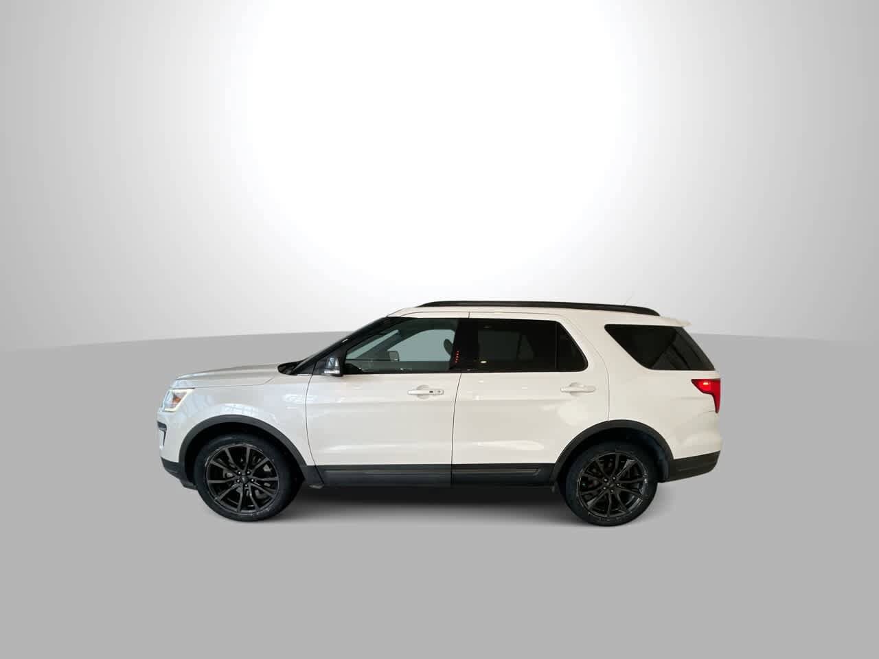 Thumbnail: 2018 Ford Explorer - 5