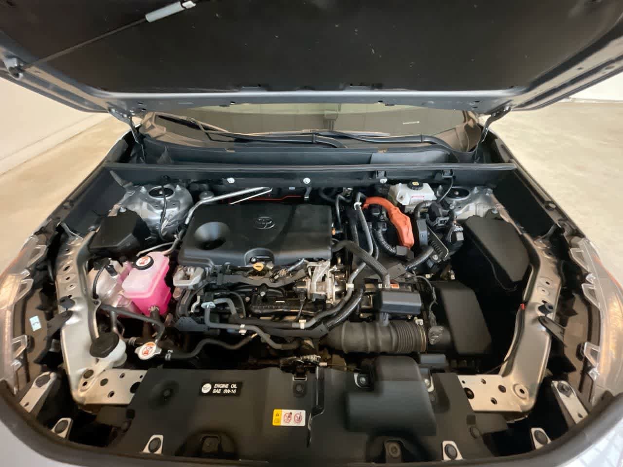 Thumbnail: 2020 Toyota RAV4 - 26