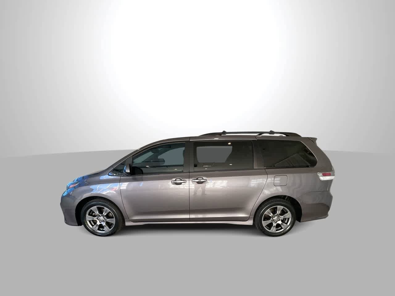 Thumbnail: 2020 Toyota Sienna - 5