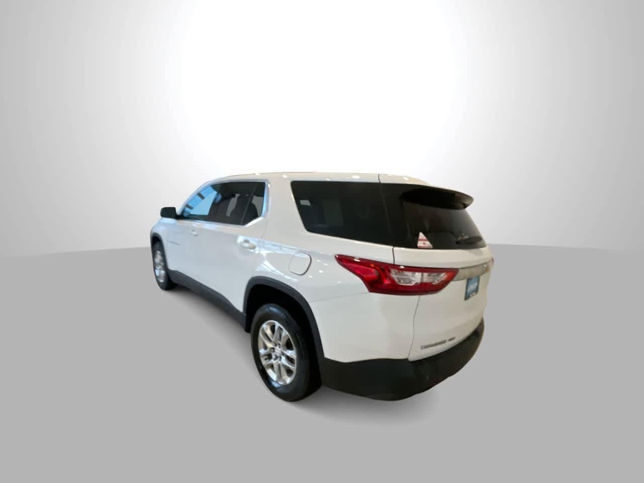 Thumbnail: 2021 Chevrolet Traverse - 6