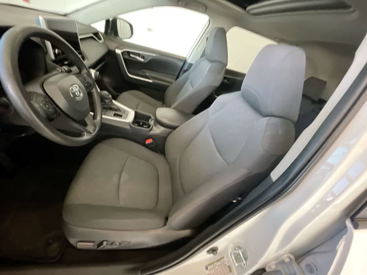 Thumbnail: 2024 Toyota RAV4 - 11