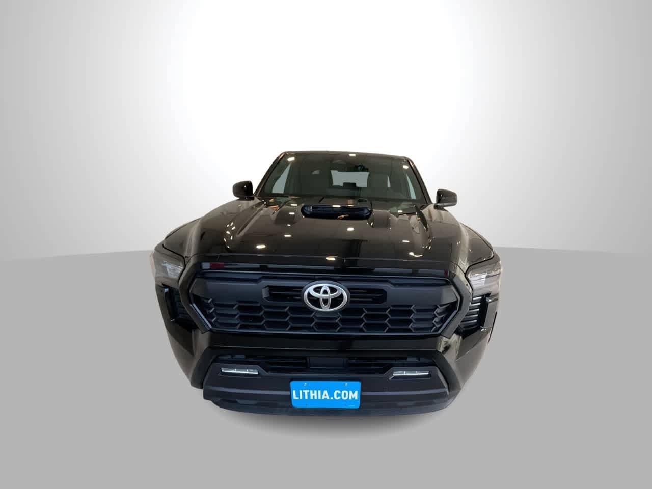 Thumbnail: 2025 Toyota Tacoma - 3