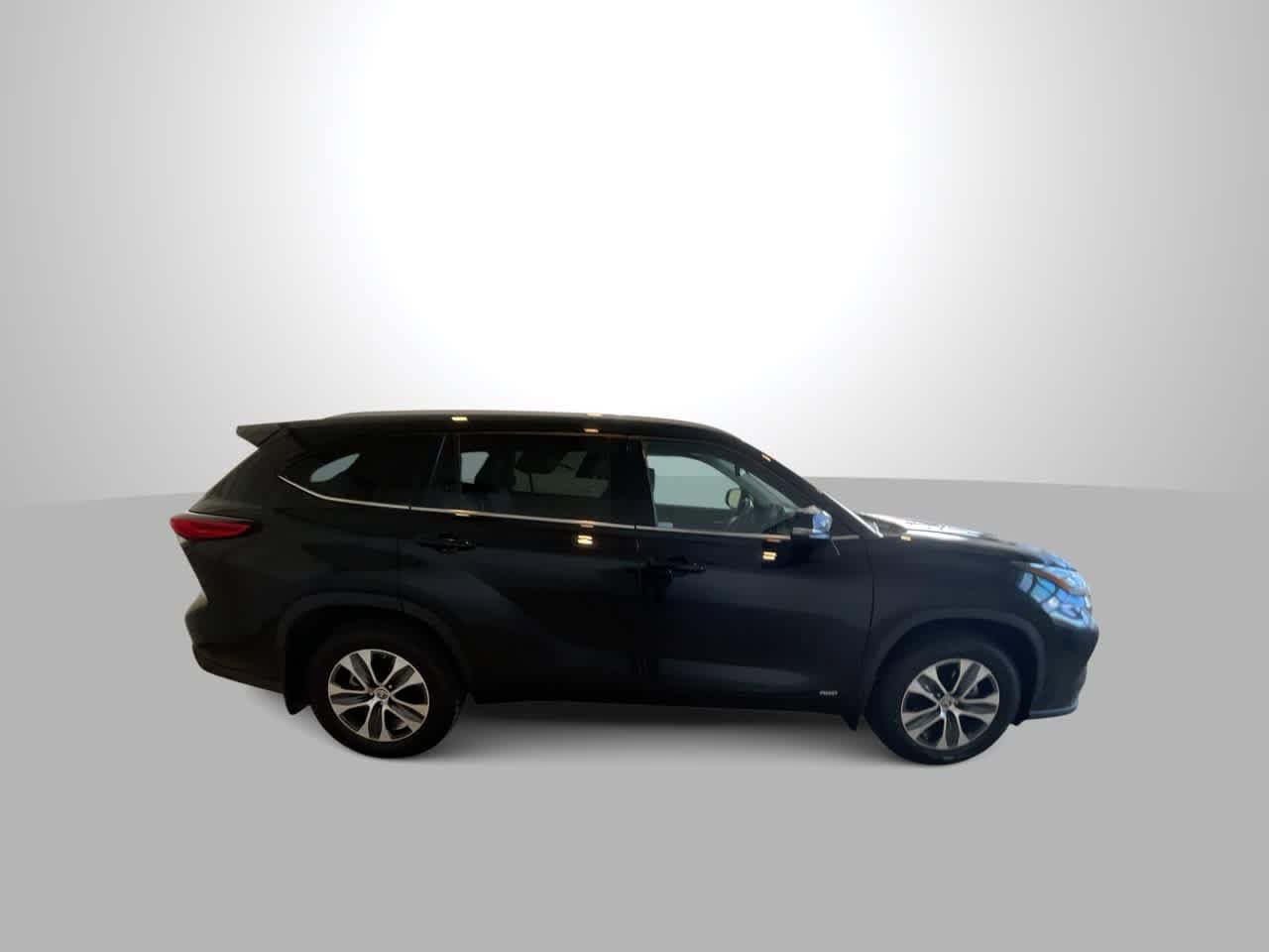 Thumbnail: 2022 Toyota Highlander - 9