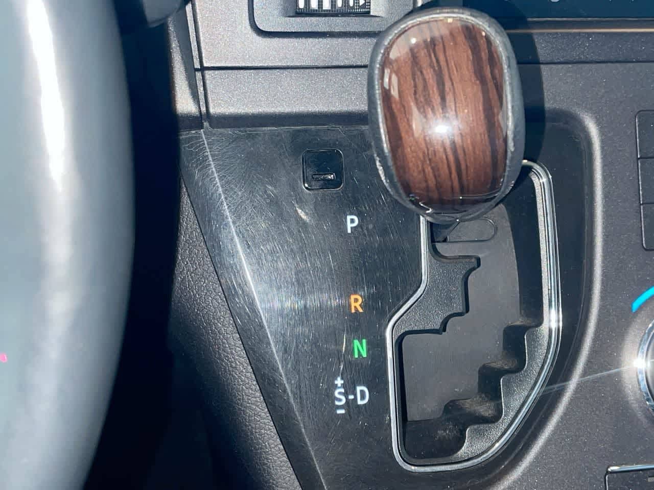 Thumbnail: 2016 Toyota Sienna - 20