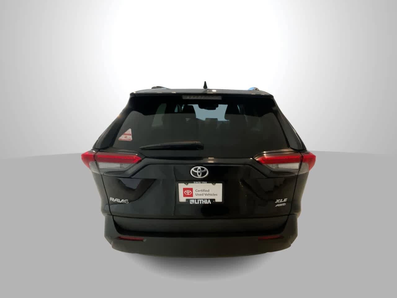 Thumbnail: 2021 Toyota RAV4 - 7