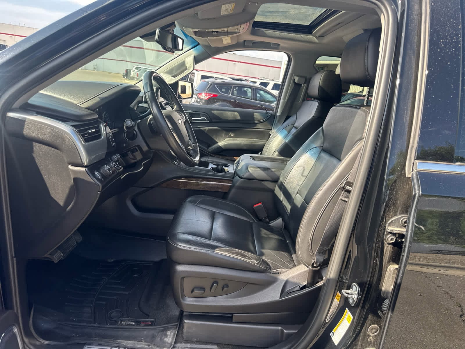 Thumbnail: 2018 Chevrolet Suburban - 26