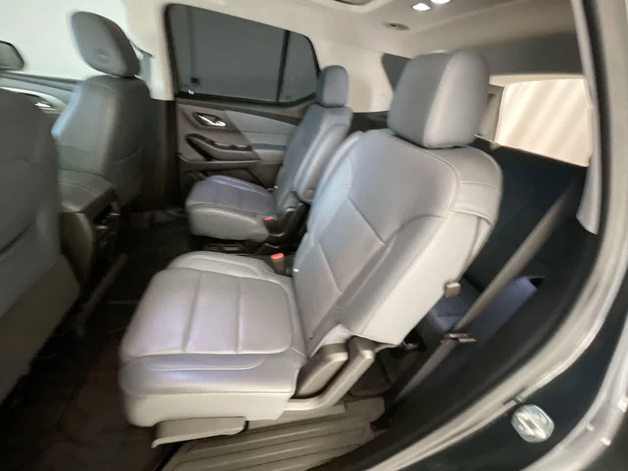 Thumbnail: 2020 Chevrolet Traverse - 23