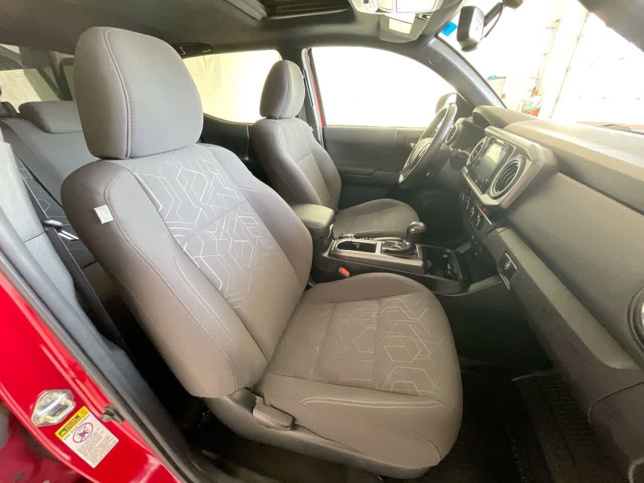 Thumbnail: 2017 Toyota Tacoma - 25