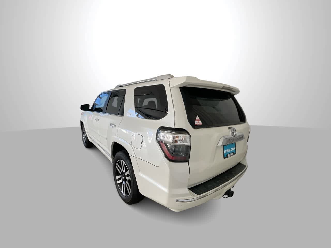 Thumbnail: 2016 Toyota 4Runner - 6