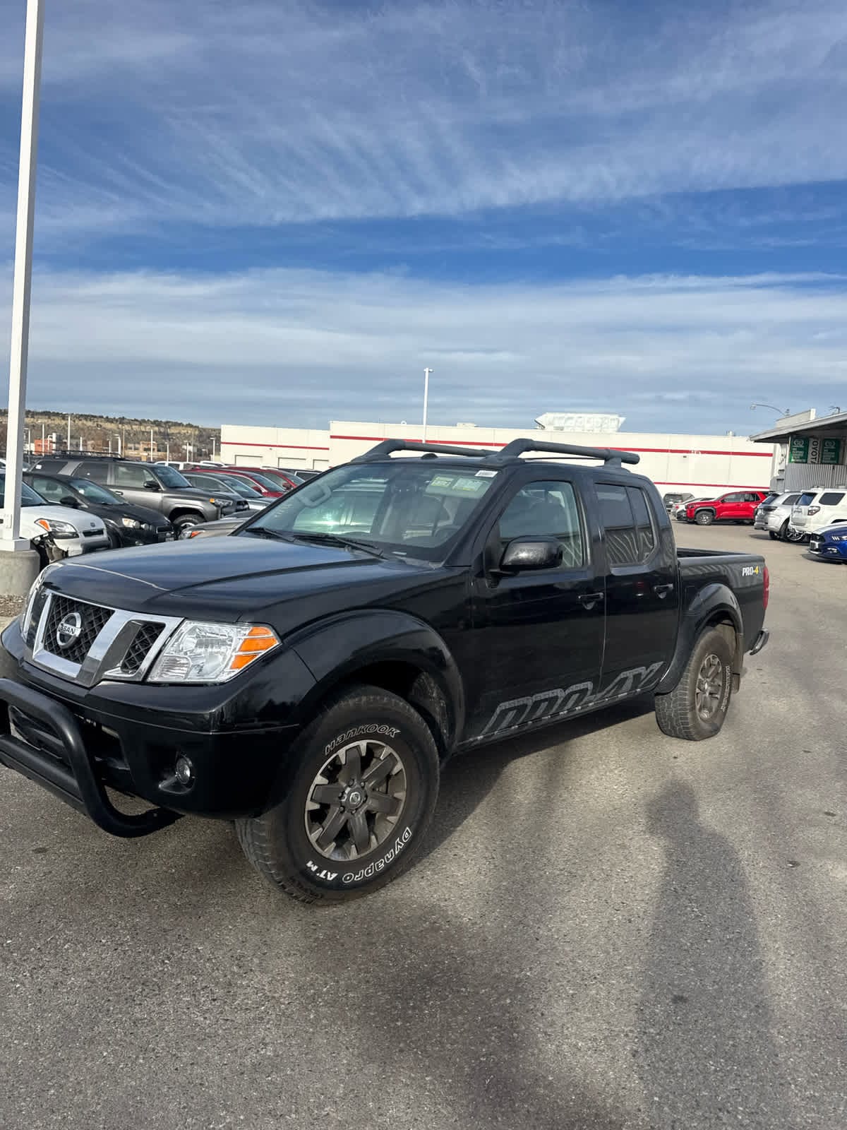 2017 Nissan Frontier PRO-4X's photo