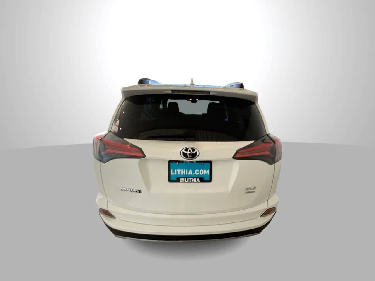 Thumbnail: 2018 Toyota RAV4 - 7