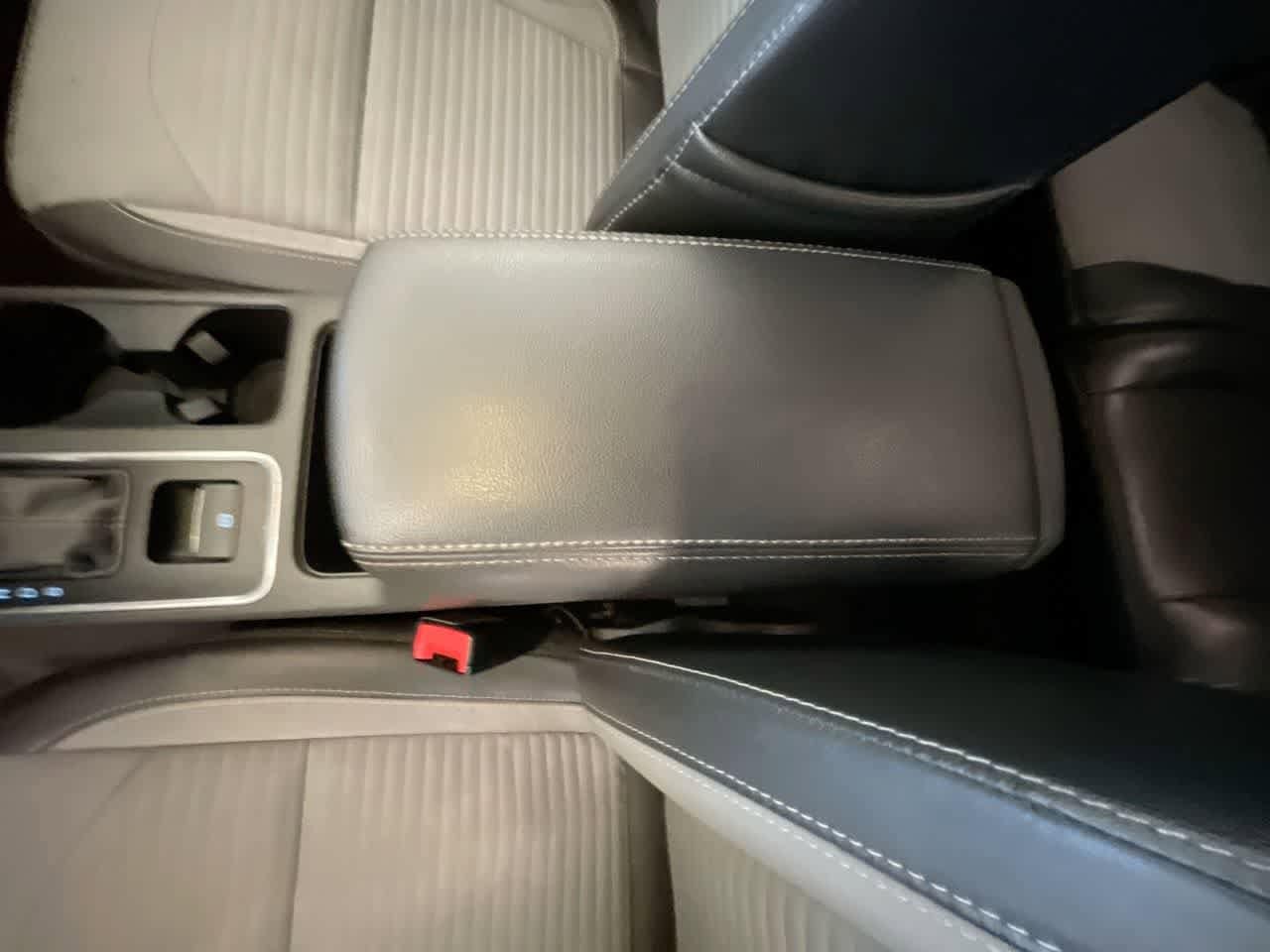 Thumbnail: 2017 Ford Escape - 21