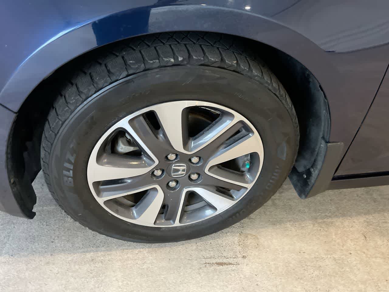 Thumbnail: 2016 Honda Odyssey - 10