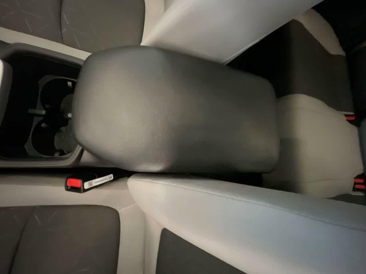 Thumbnail: 2025 Toyota RAV4 - 21