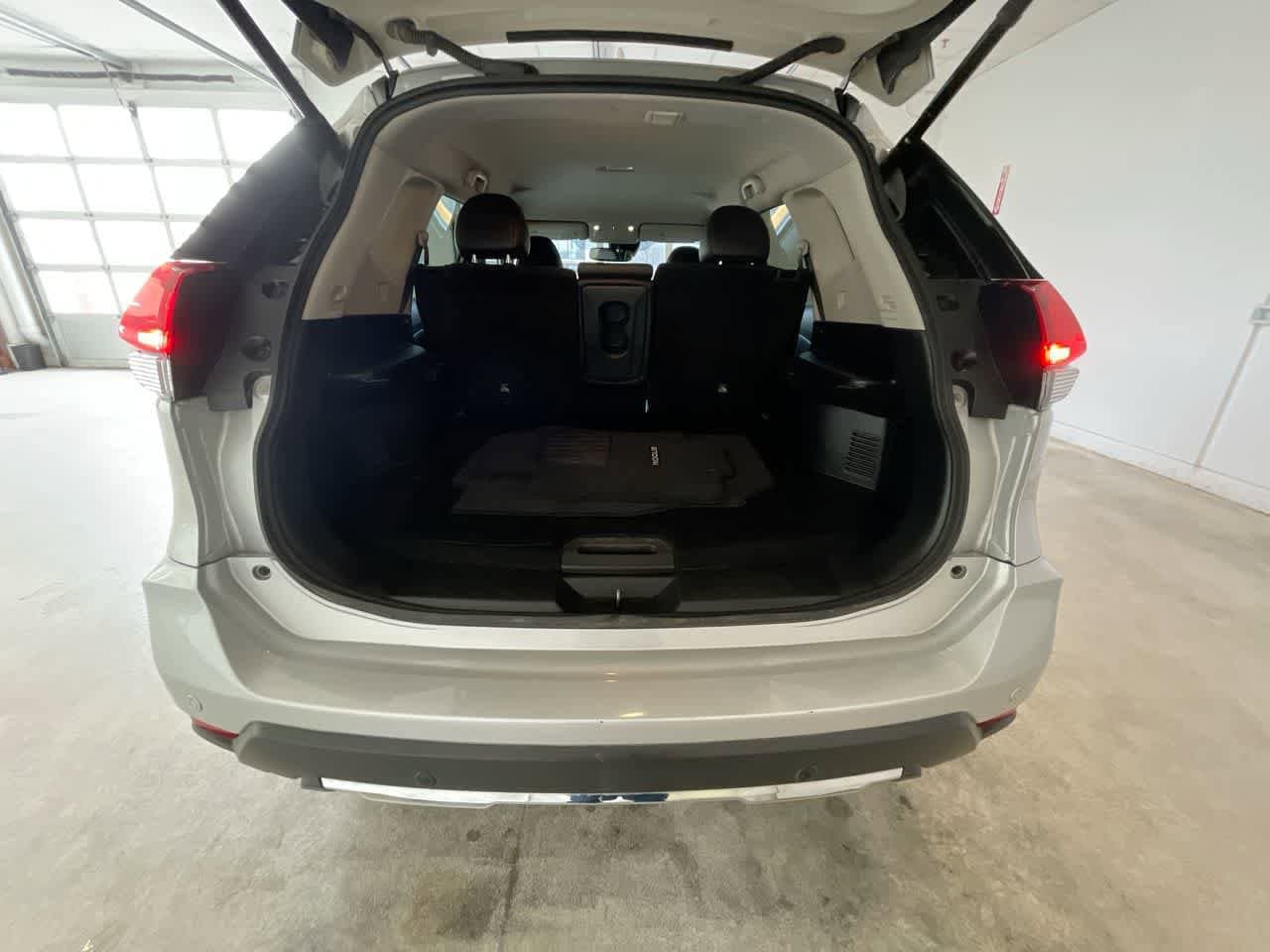 Thumbnail: 2019 Nissan Rogue - 23