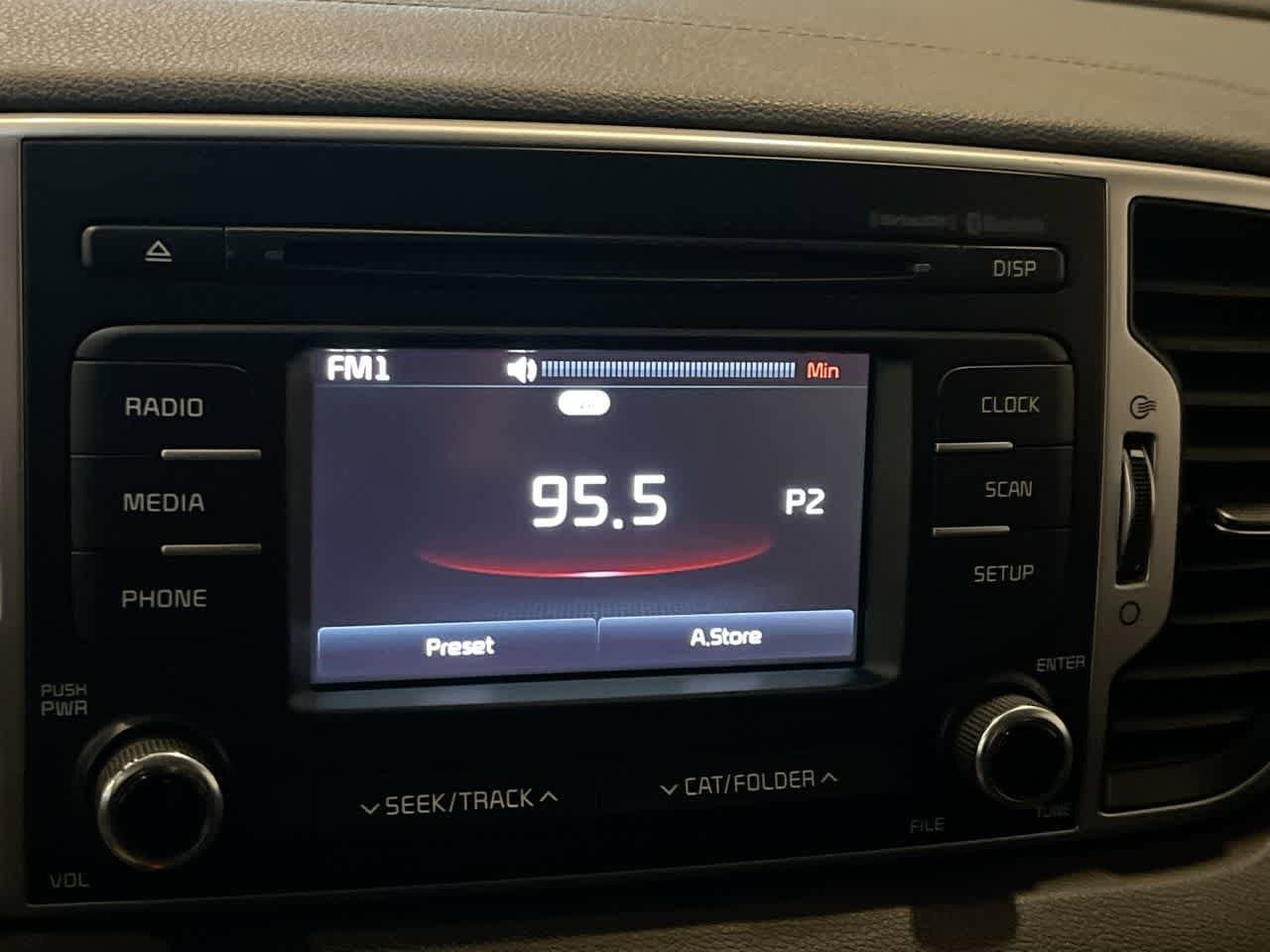 Thumbnail: 2017 Kia Sportage - 16