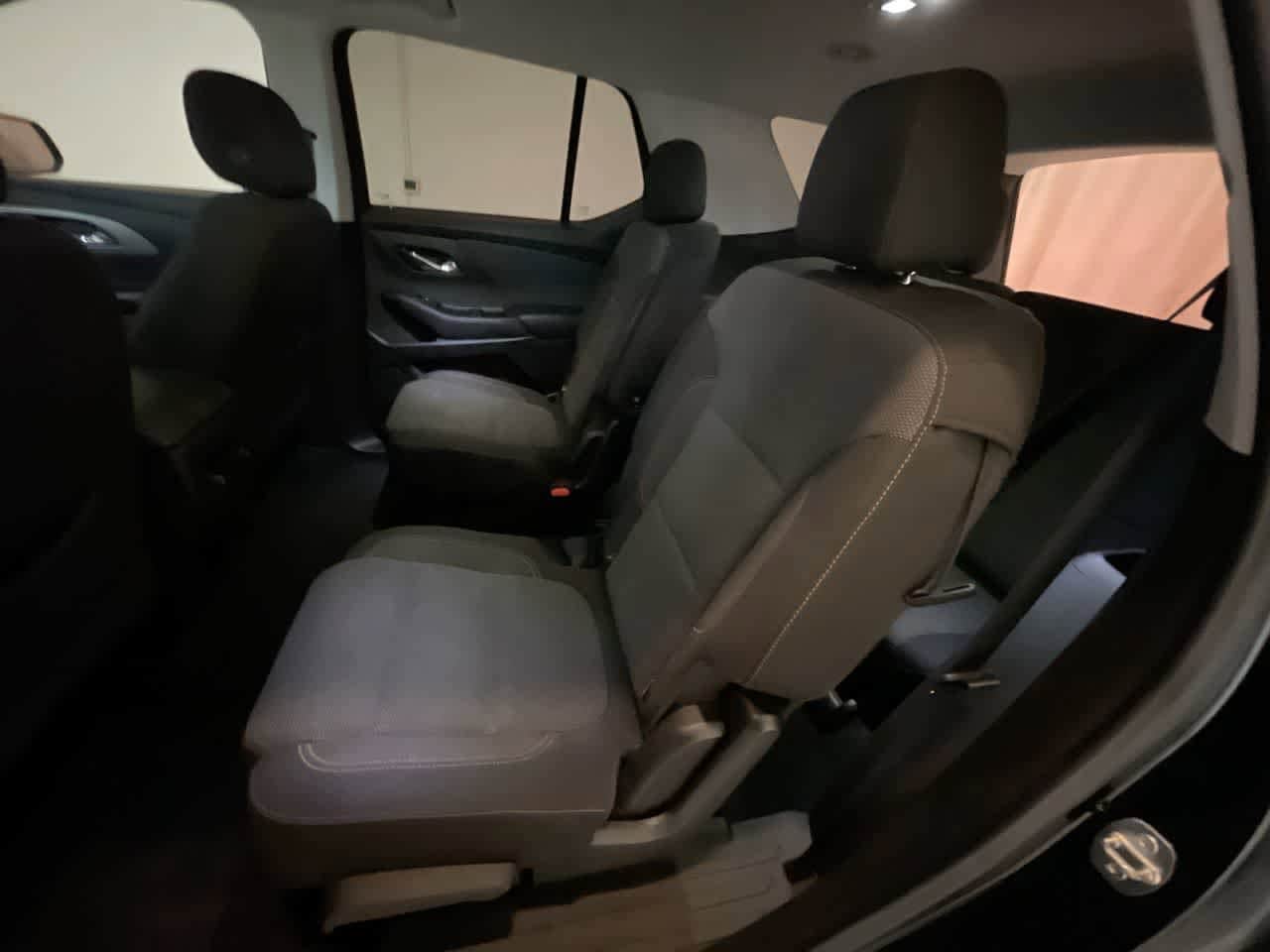 Thumbnail: 2021 Chevrolet Traverse - 22