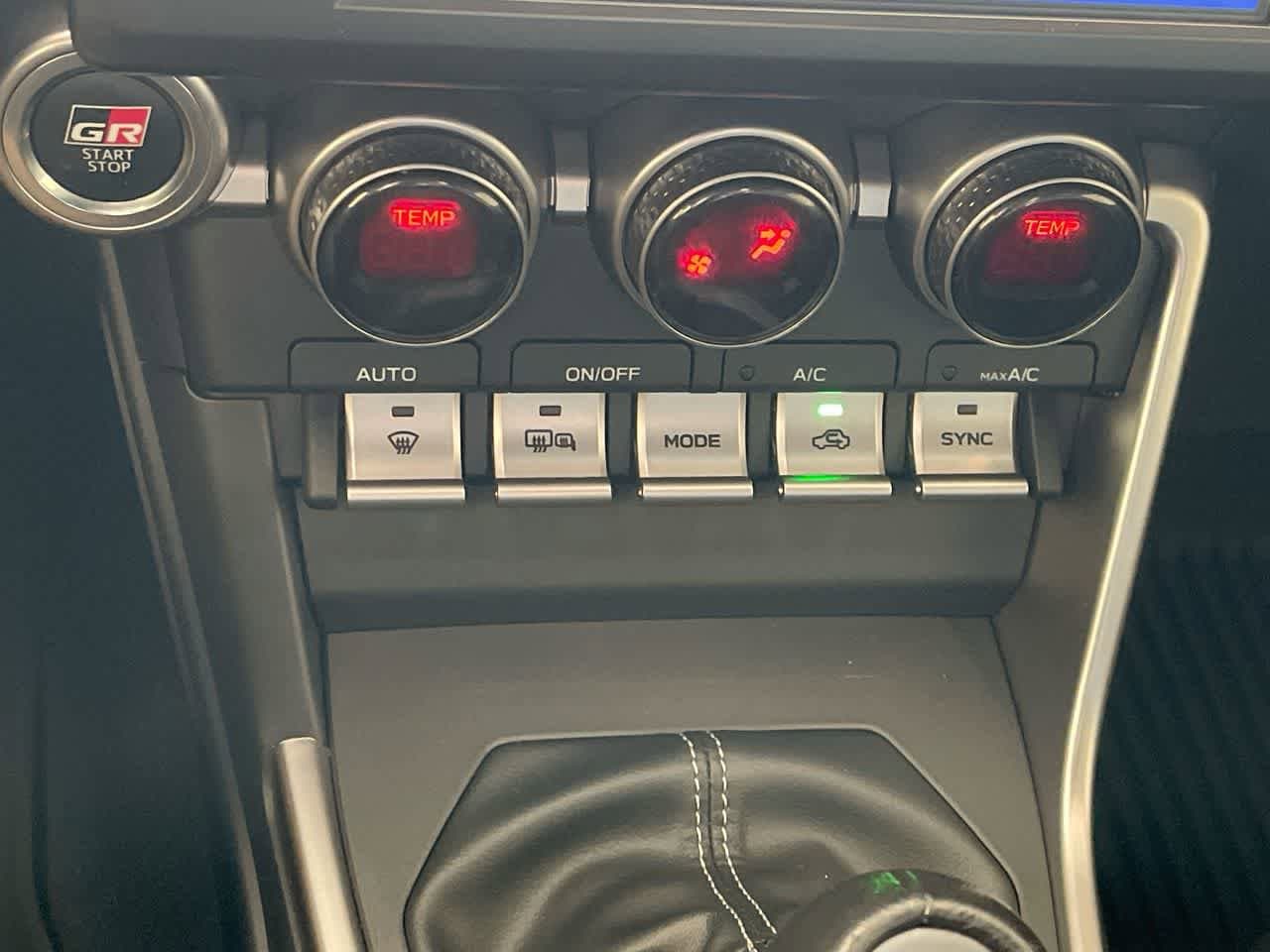 Thumbnail: 2024 Toyota GR86 - 18