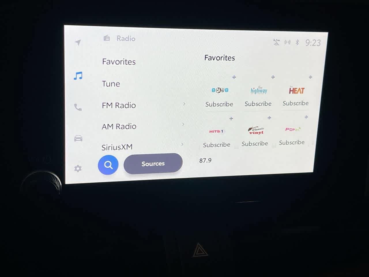 Thumbnail: 2023 Toyota RAV4 - 16