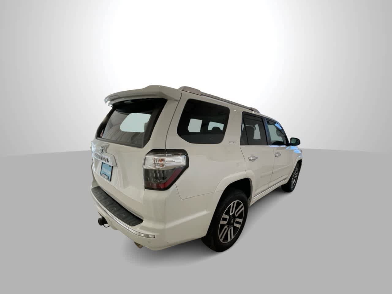 Thumbnail: 2016 Toyota 4Runner - 8