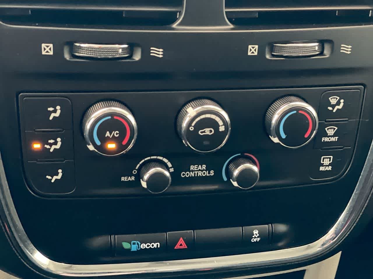 Thumbnail: 2019 Dodge Grand Caravan - 18