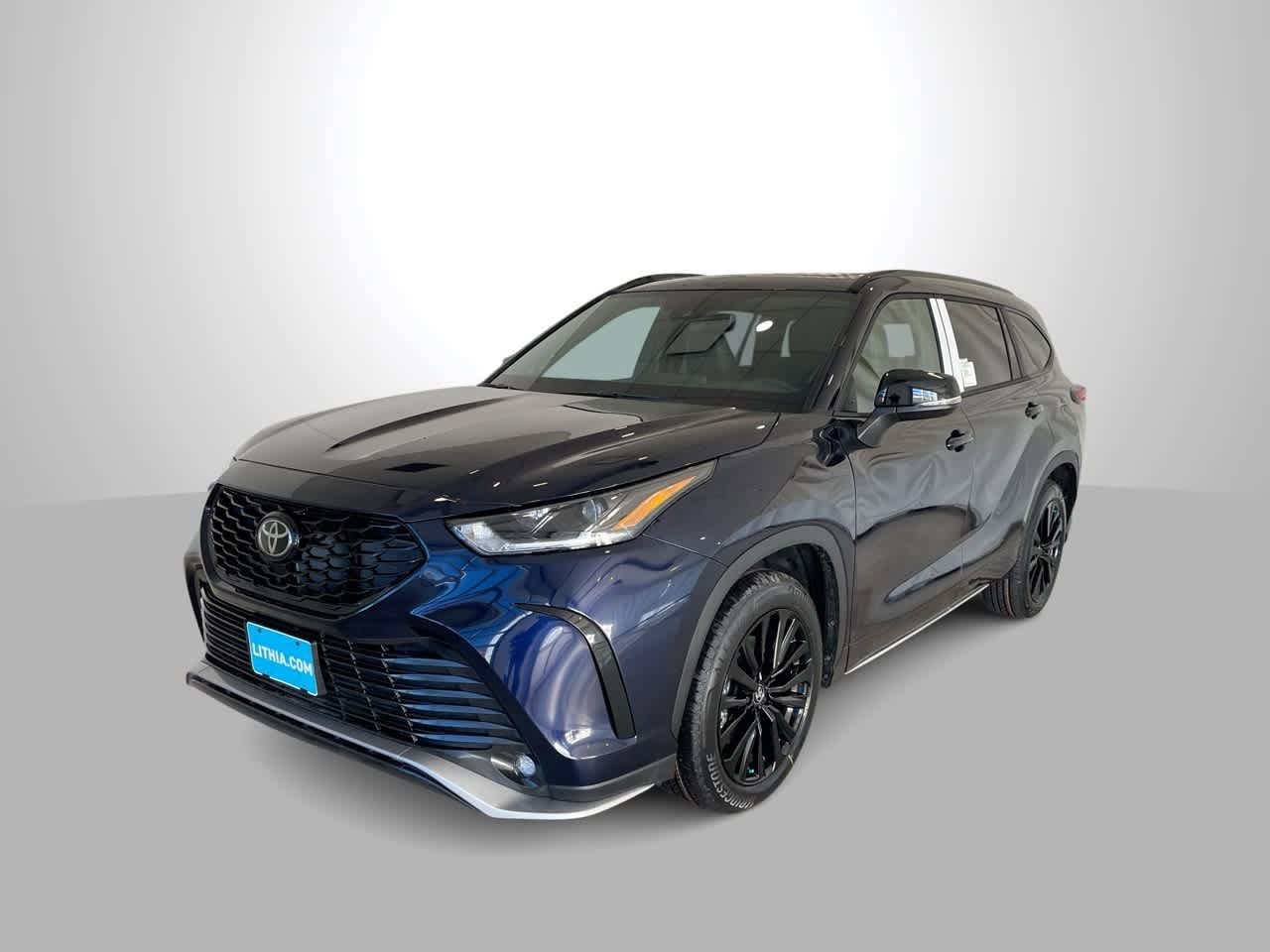 2026 Toyota Highlander XSE's photo