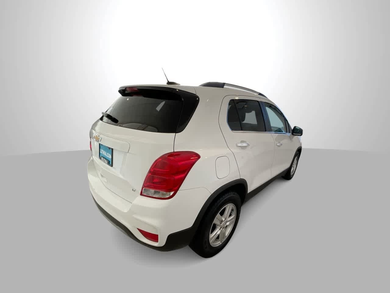 Thumbnail: 2018 Chevrolet Trax - 8