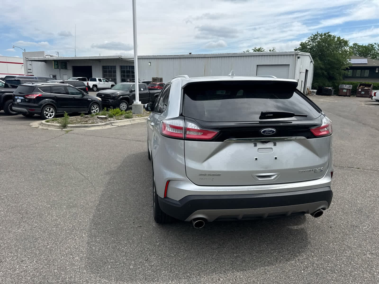 2019 Ford Edge Titanium 17