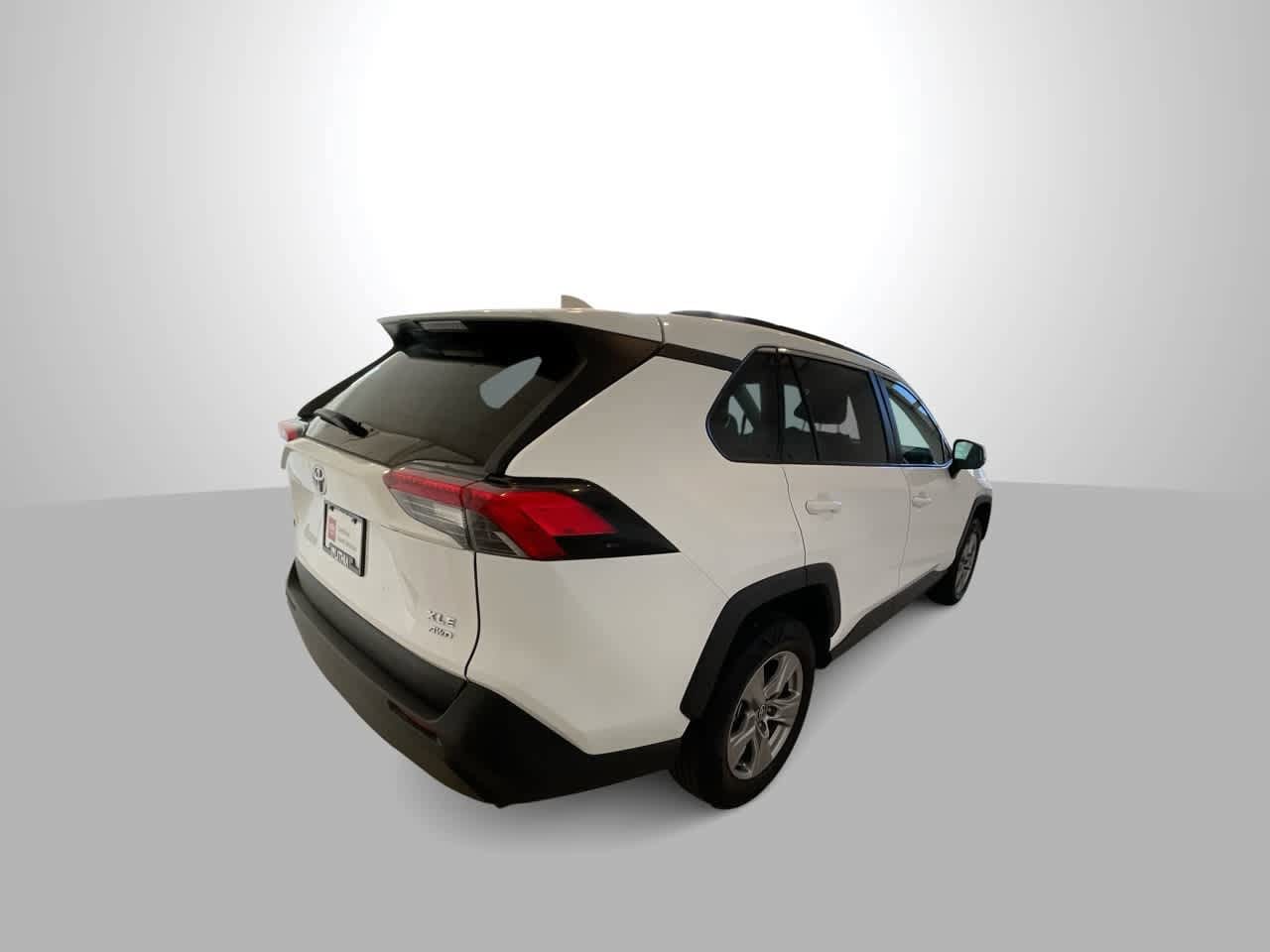 Thumbnail: 2024 Toyota RAV4 - 8